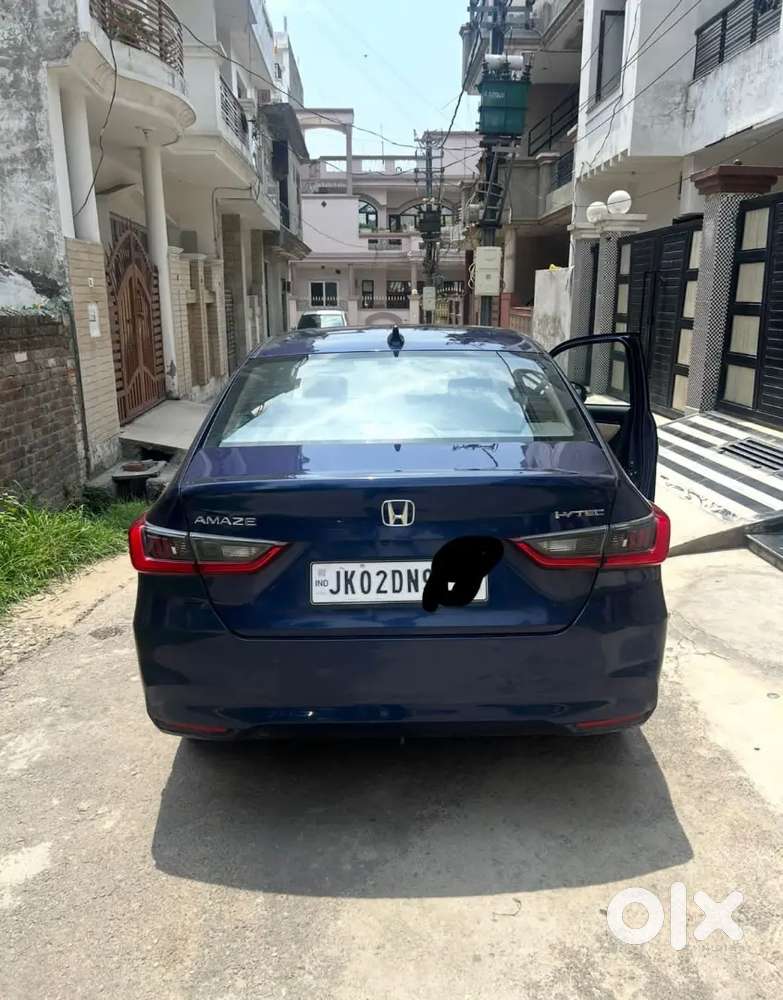 Honda Amaze 2025 Petrol 15000 Km Driven