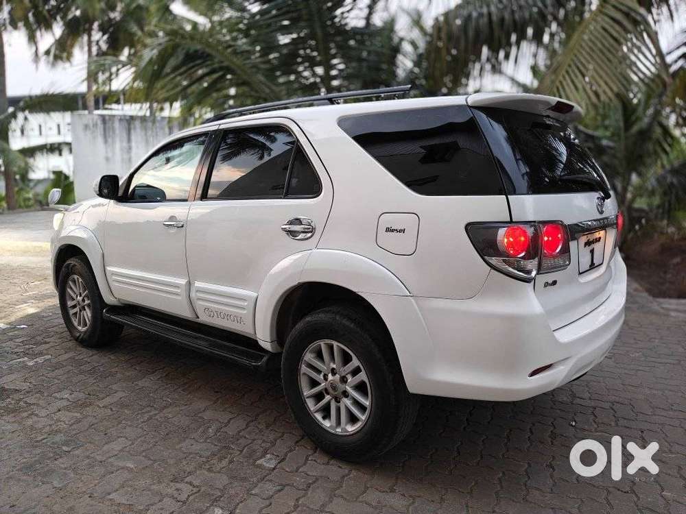 Toyota Fortuner 4x2 At 2.8 Diesel, 2013, Diesel