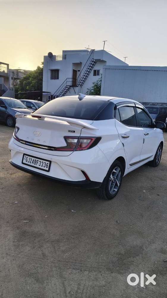 Hyundai Aura 1.2 Sx Cng, 2026, Cng & Hybrids