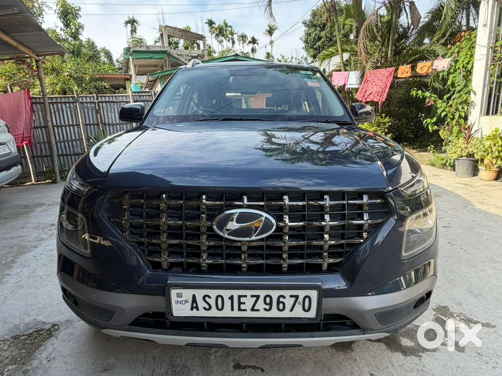 Hyundai Venue 2022 Petrol Well Maintained