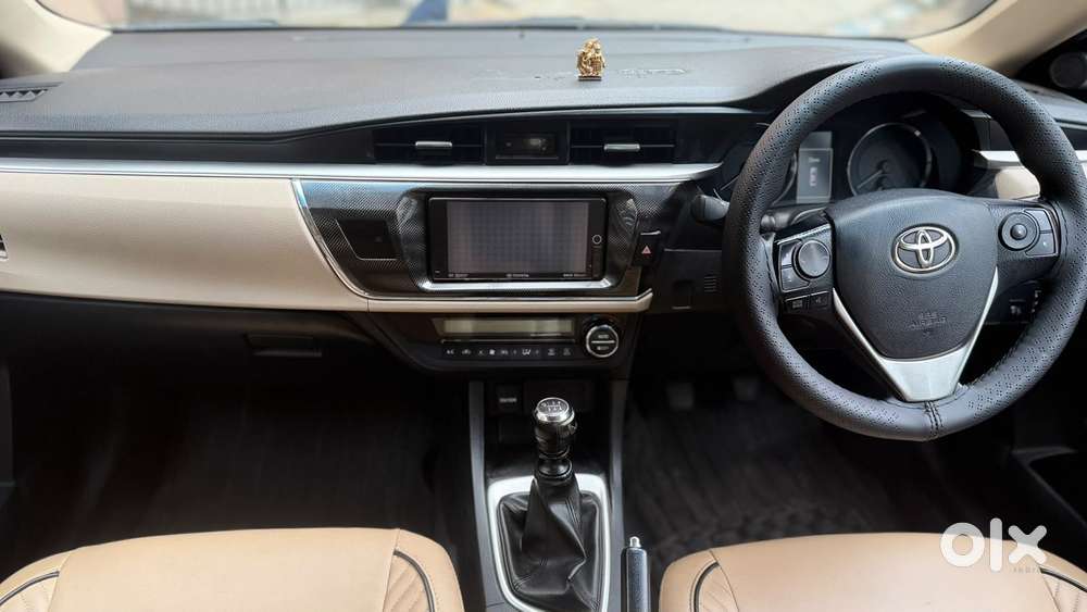 Toyota Corolla Altis 1.8 Sport, 2016, Petrol