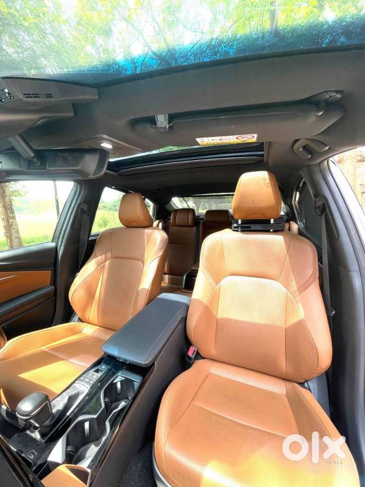 Toyota Camry 2.5 Hybrid, 2025, Petrol