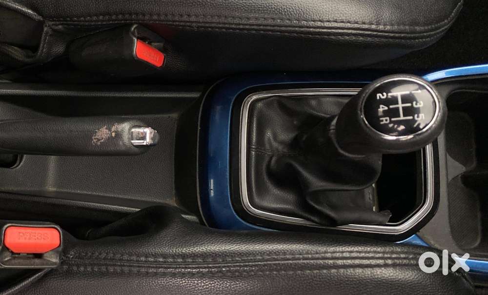 Maruti Suzuki Ignis 1.2 Alpha Mt Dual Tone, 2018, Petrol