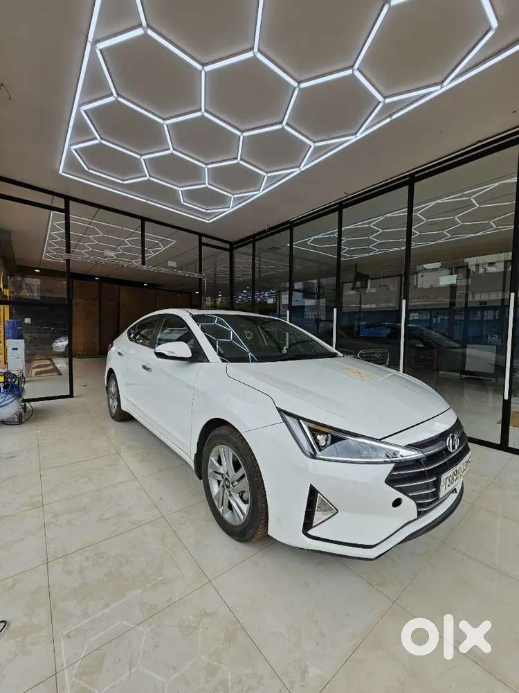 Hyundai New Elantra Petrol Mt 2019