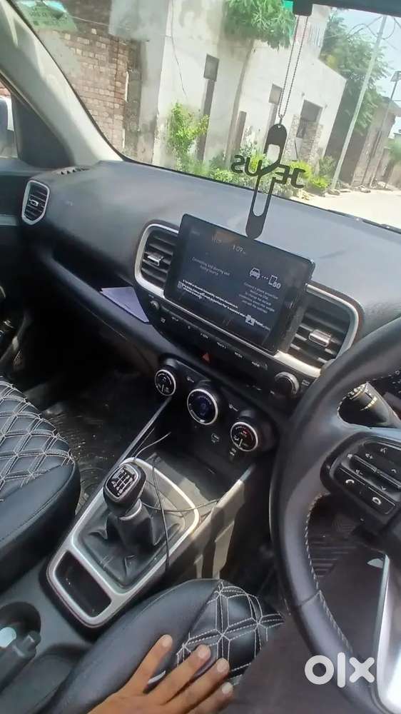 2020 Hyundai Venue Sx(o) Petrol Manual Dual Tone