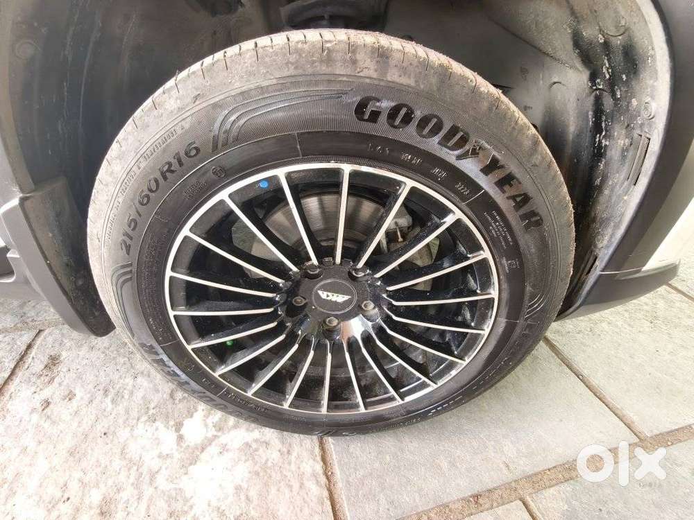 Honda Elevate V Mt, 2023, Petrol