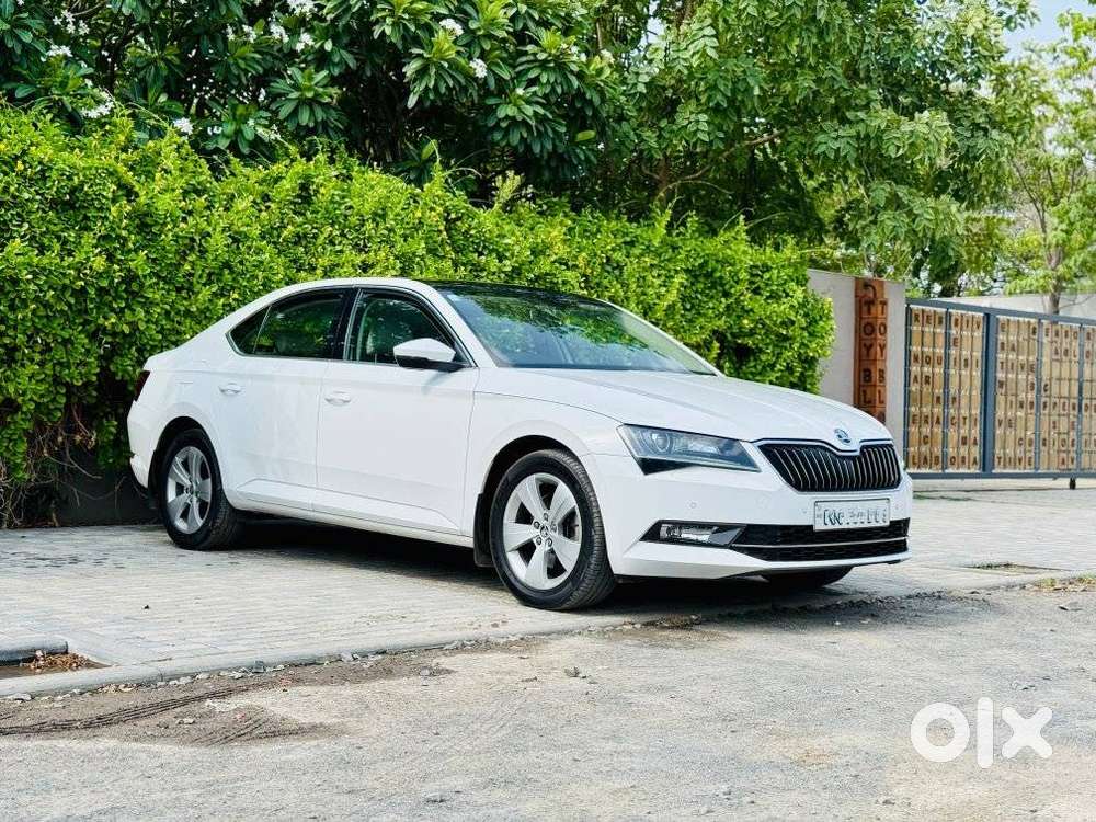 Skoda Superb Style 1.8 Tsi Mt, 2018, Petrol