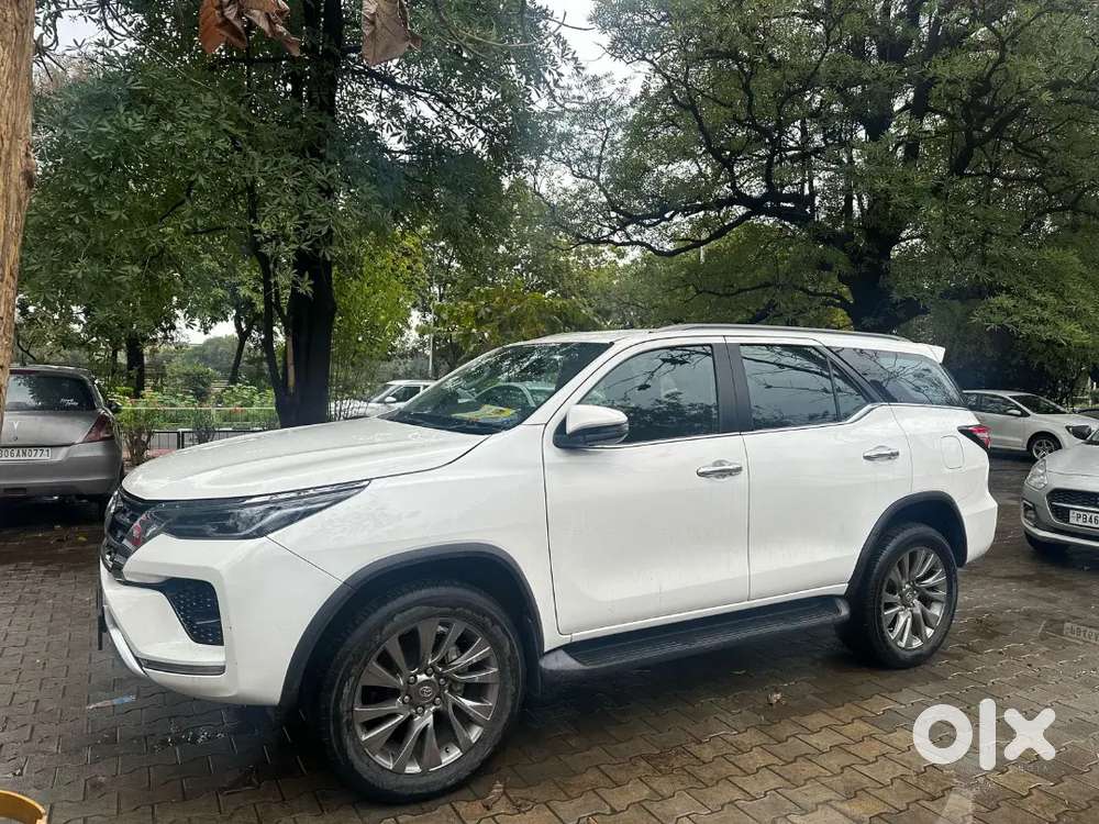 Toyota Fortuner 2024 Diesel 20000 Km Driven