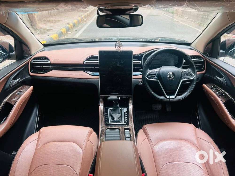 Mg Hector Plus Savvy Pro 1.5 Turbo Petrol Cvt 6 Str, 2023, Petrol
