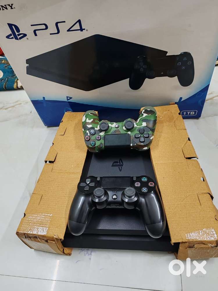 Playstation 4 slim 1 TB
