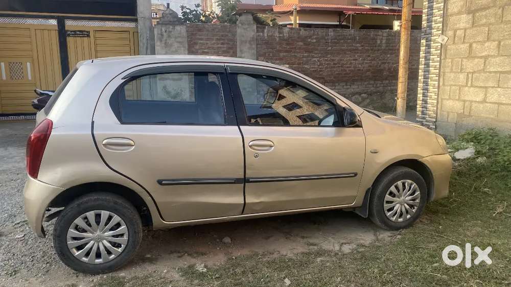 Toyota Etios Liva 2012