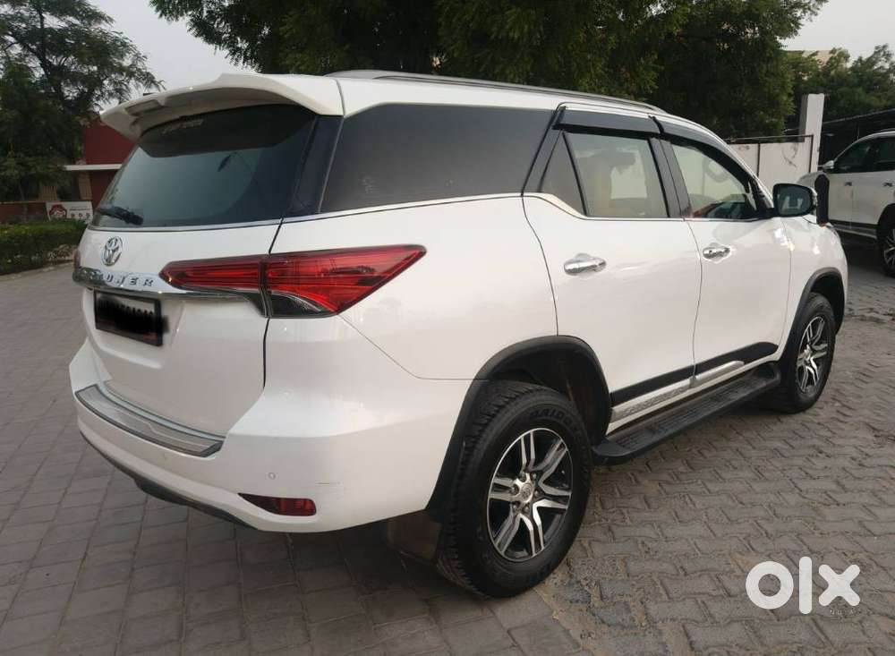 Toyota Fortuner 4x2 At 2.8 Diesel, 2019, Diesel