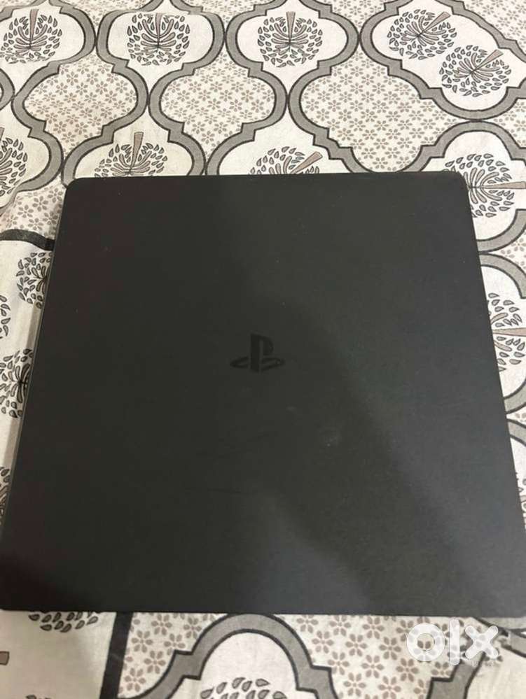 Ps4 Slim for sale, only 15 months old