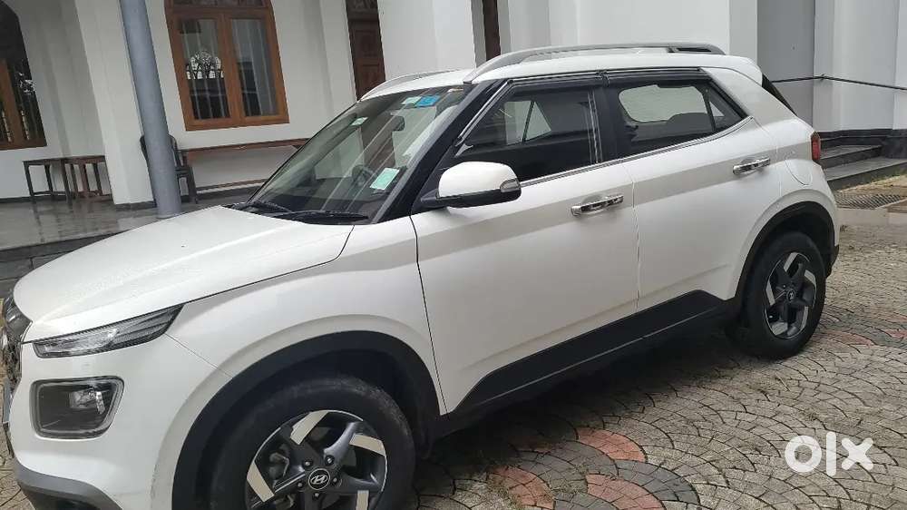 Hyundai Venue 2019 Model, Polar White Colour