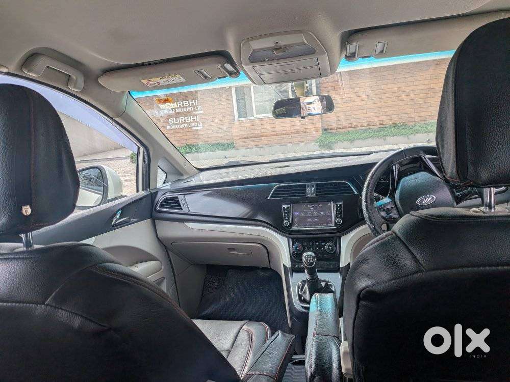 Mahindra Marazzo M6, 2020, Diesel