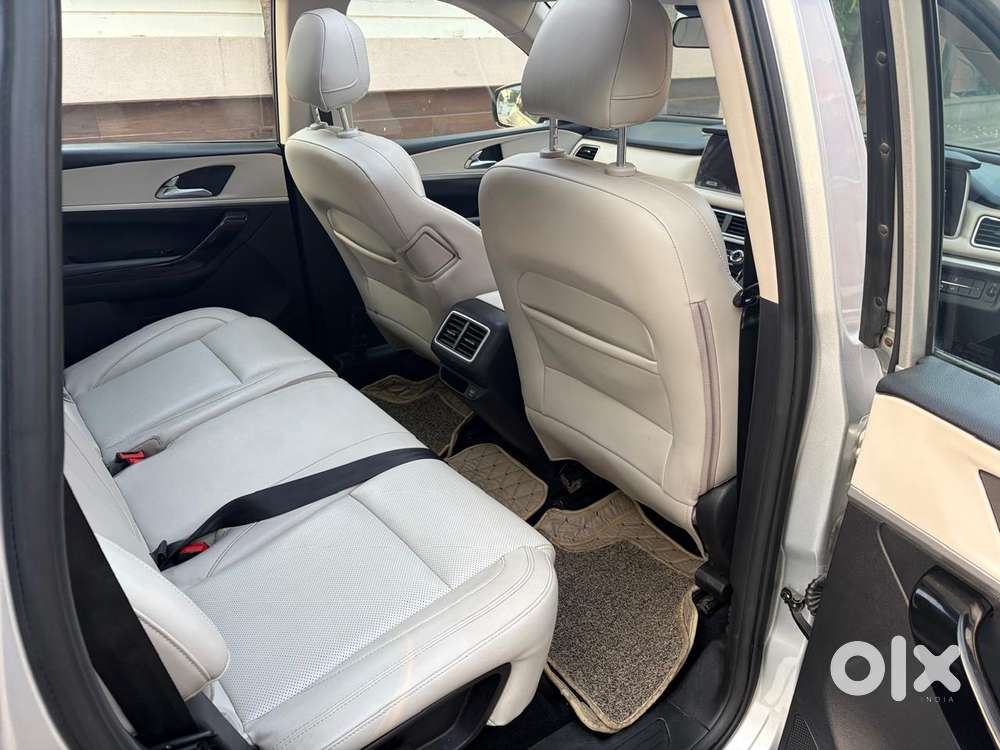 Mahindra Xuv700 2.2 Ax 7 Diesel At Luxury Pack Str, 2024, Diesel