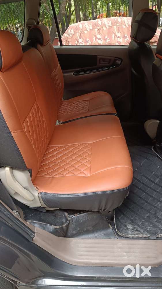 Toyota Innova 2.5 G (diesel) 8 Seater, 2015, Diesel
