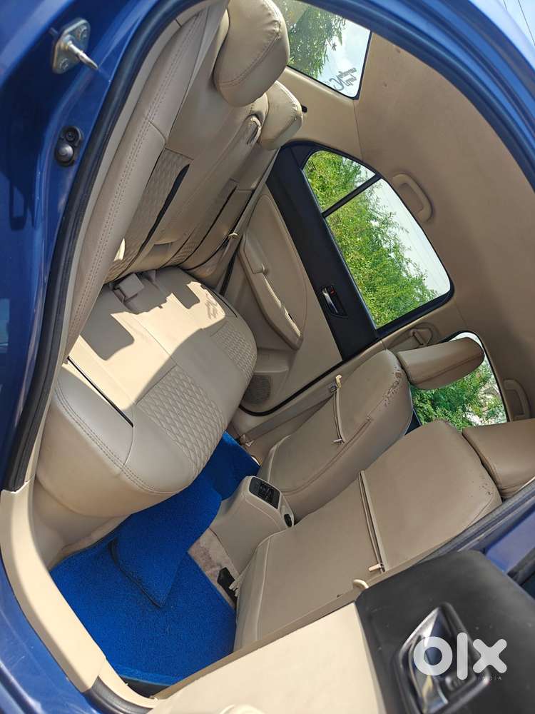 Maruti Suzuki Swift Dzire Vxi(o) Mt, 2023, Petrol