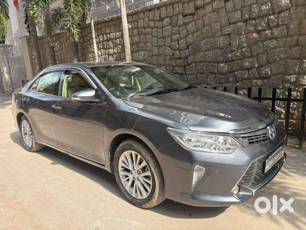 Toyota Camry 2.5 Hybrid, 2015, Petrol