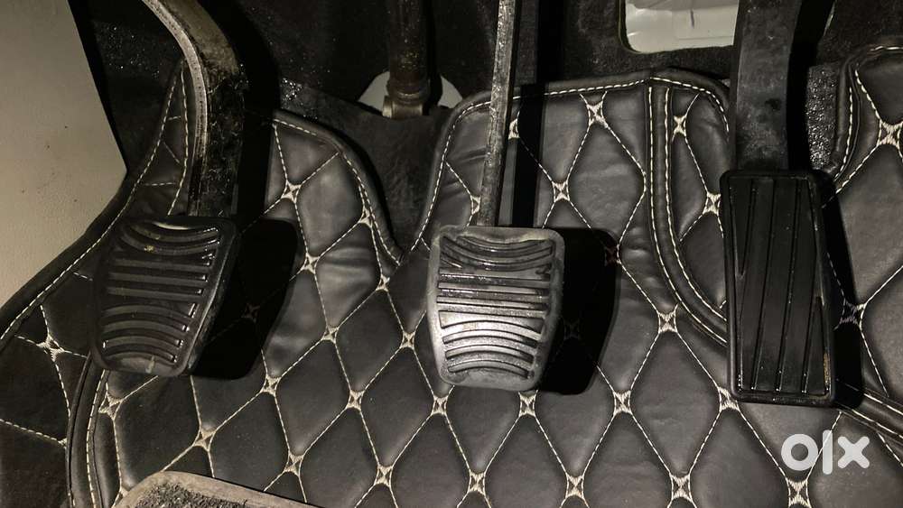 Mahindra Xuv300 W8 Option, 2023, Petrol