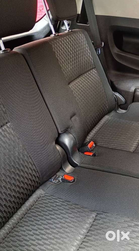 Toyota Innova Crysta 2.4 G Mt 7 Str, 2019, Diesel