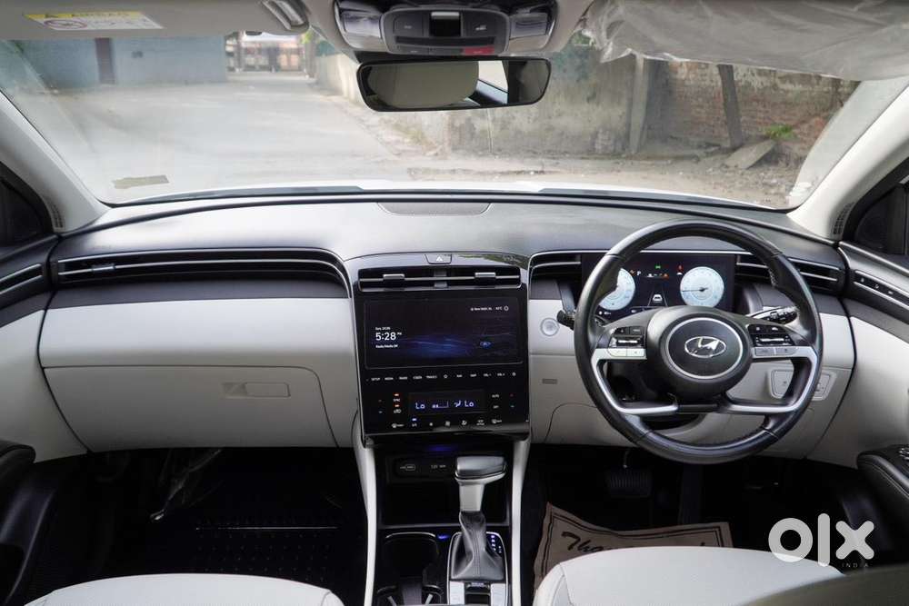Hyundai Tucson 2.0 Signature Petrol At, 2023, Petrol