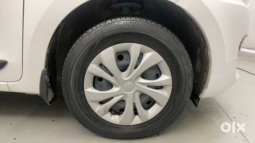 Maruti Suzuki Swift Amt Vvt Vxi, 2022, Petrol