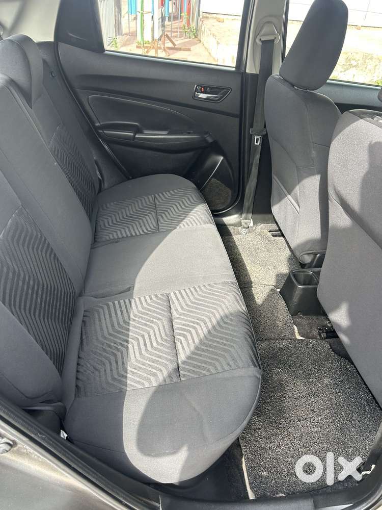Maruti Suzuki Swift Vxi + Manual, 2022, Petrol