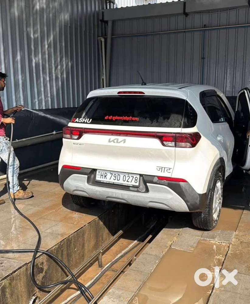 Kia Sonet 2023 Petrol Well Maintained