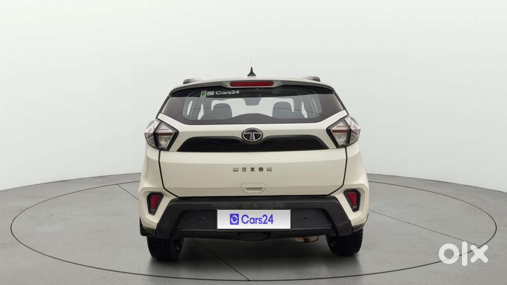 Tata Nexon 1.5 Revotorq Xma Plus (s) Amt, 2022, Petrol