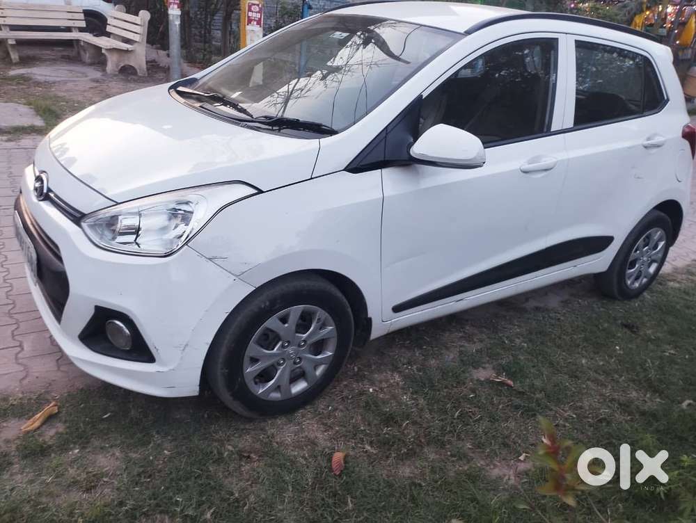 Hyundai Grand I10 2013-2016 Sportz, 2015, Petrol