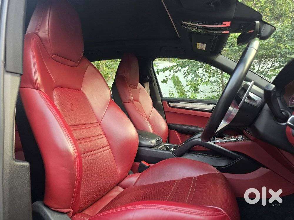 Porsche Cayenne Platinum Edition, 2022, Petrol