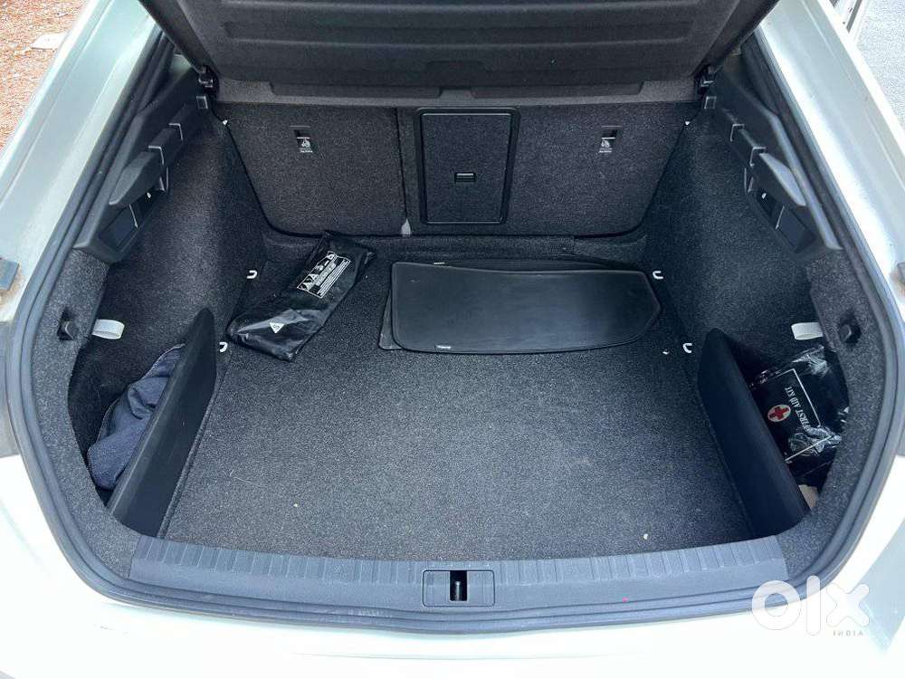 Skoda Octavia 2.0 Style Tsi At, 2022, Petrol