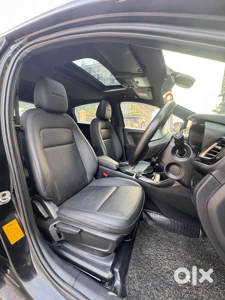 Tata Altroz Xz Plus (s), 2023, Petrol