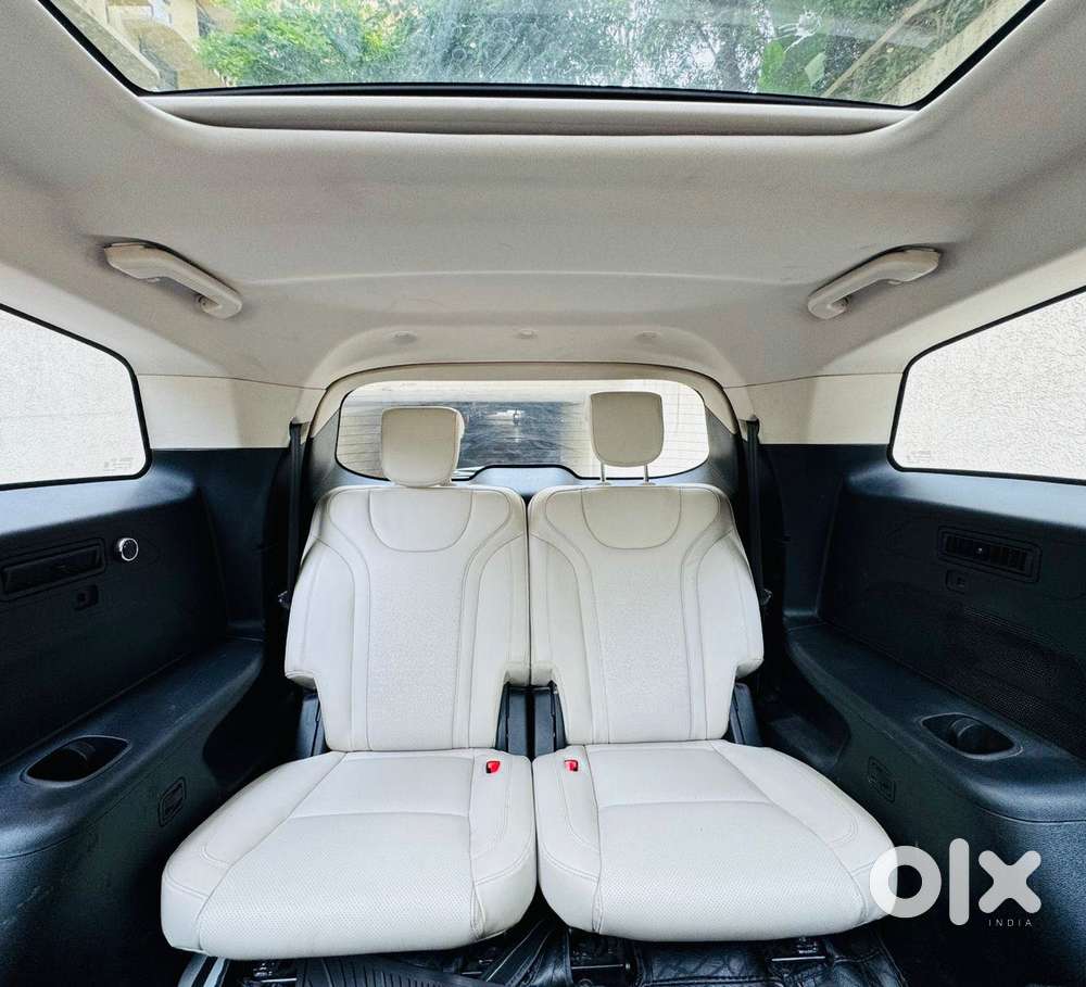Mahindra Xuv700 2.2 Ax 7 Diesel At Str, 2023, Diesel