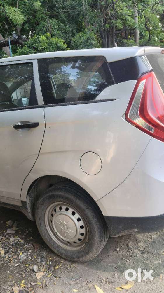 Mahindra Marazzo, 2019, Diesel