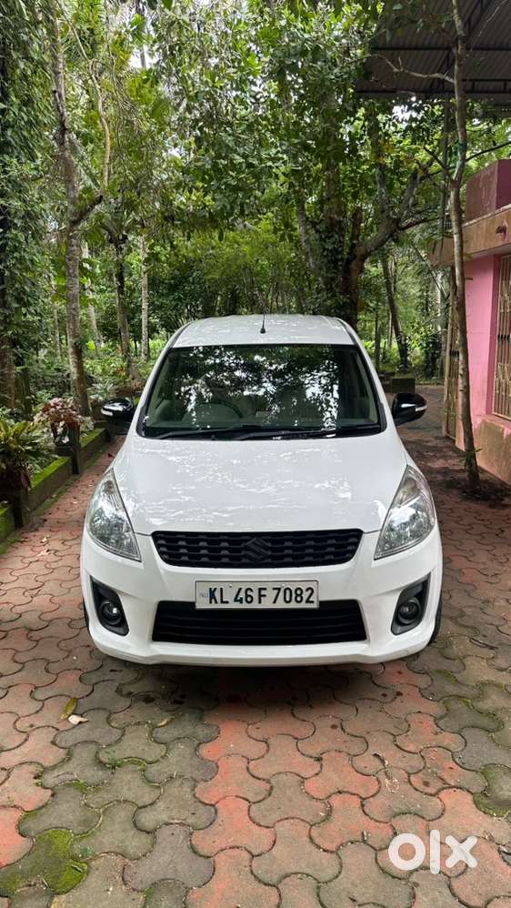 Maruti Suzuki Ertiga Petrol 2012