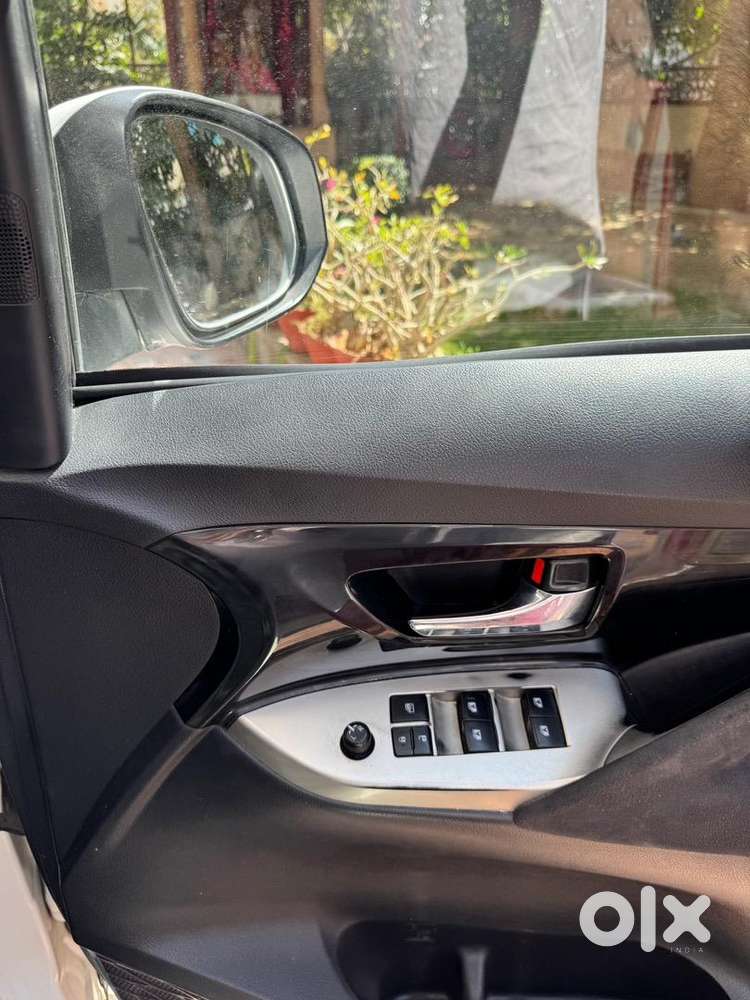 Toyota Innova Crysta 2017 Diesel Well Maintained