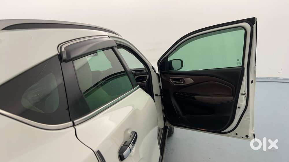 Maruti Suzuki Fronx Zeta 1.0 L Turbo Mt, 2025, Petrol