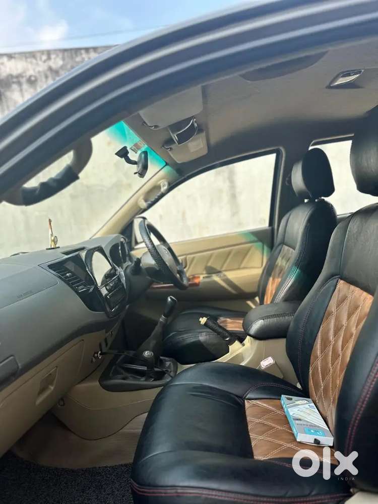 Toyota Fortuner Legender 2010 Km Driven
