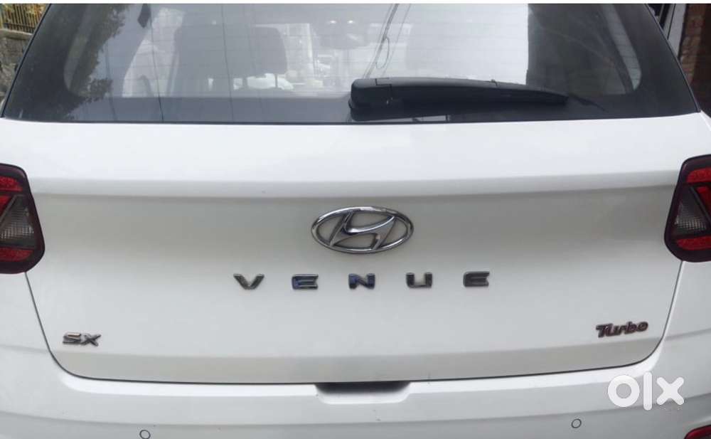 Bs6 Under Oem Warranty - Limited Edition Hyundai Venue 2020 Petrol