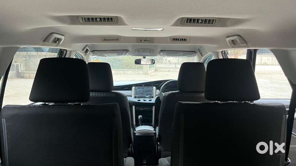 Toyota Innova Crysta