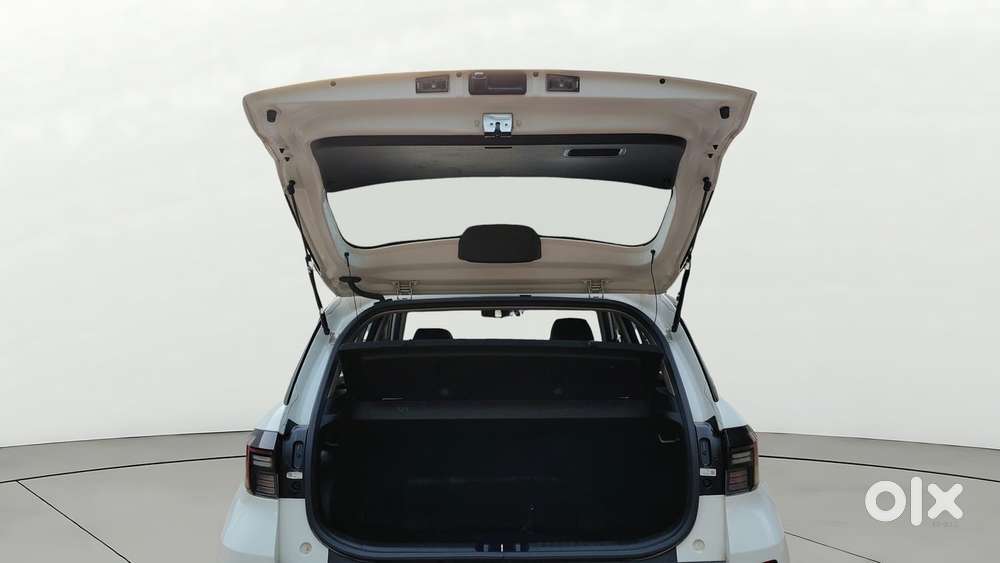 Hyundai Venue S (o) 1.2 Petrol Knight Edition, 2024, Petrol