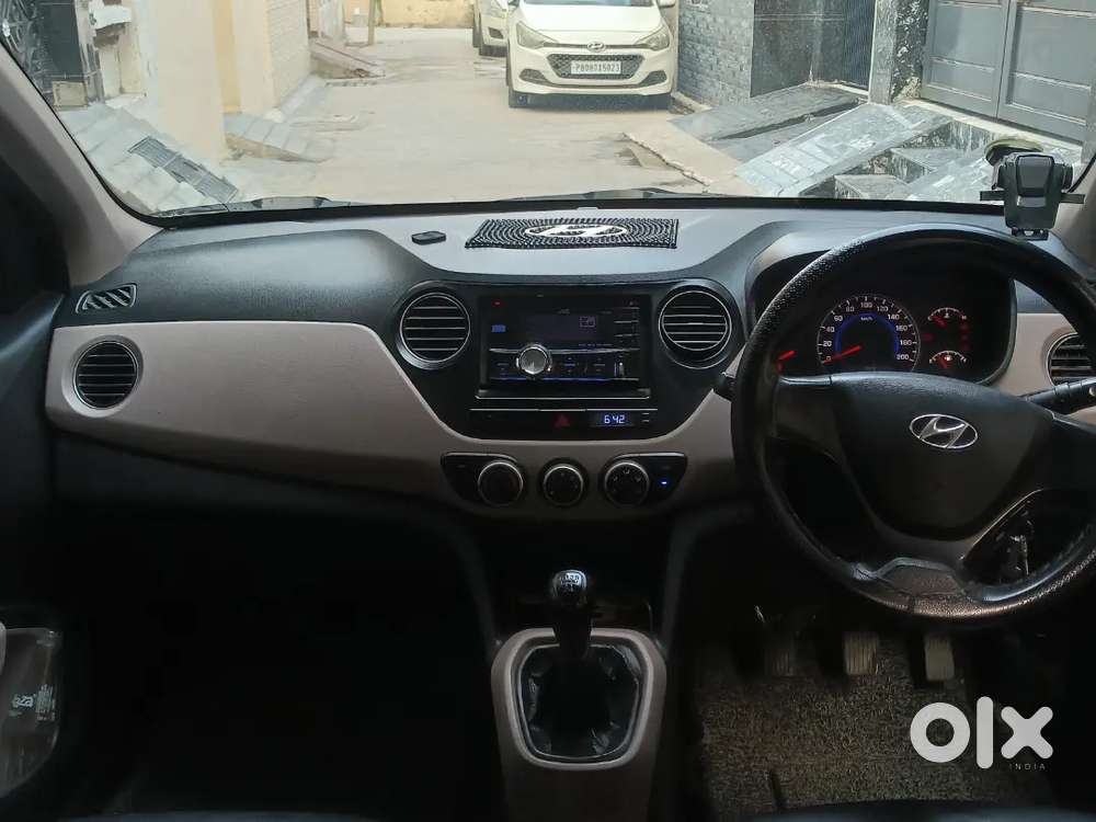 Hyundai Grand I10 2014 Variant Urgent Sell