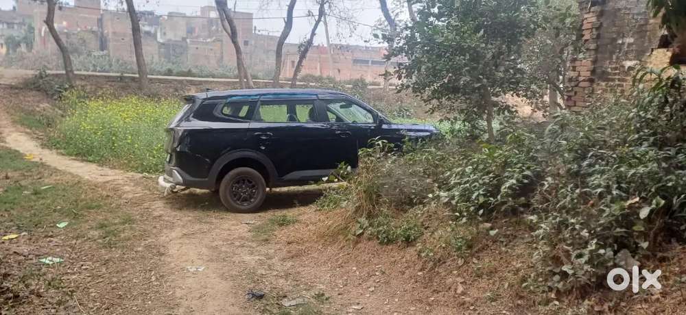 Kia Carens Clavis 2025 Petrol 3300 Km Driven