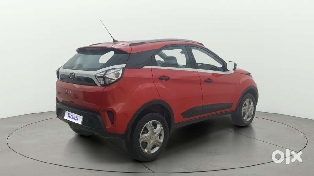 Tata Nexon 1.5 Revotorq Xma Amt (s), 2021, Petrol