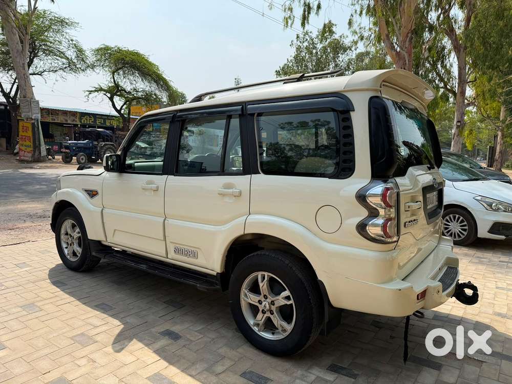 Mahindra Scorpio Diesel 2016