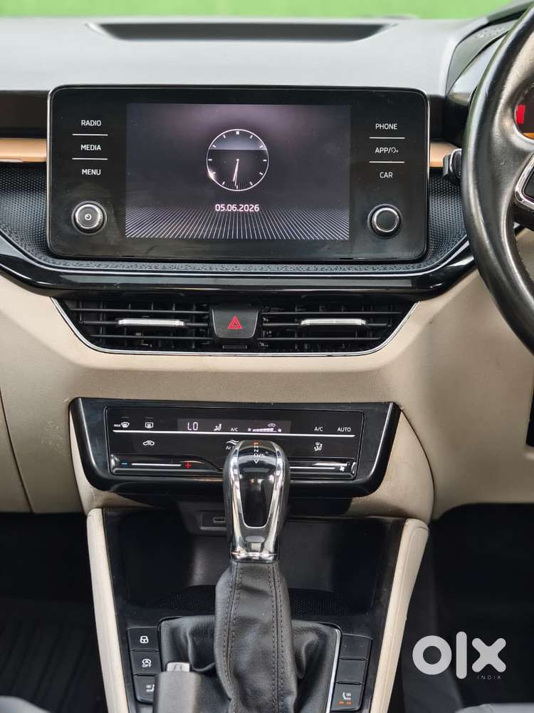 Skoda Slavia, 2022, Petrol