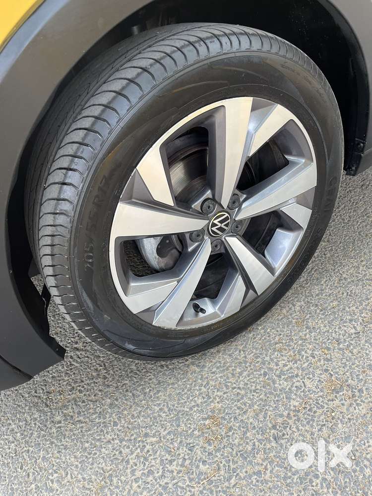 Volkswagen Taigun 1.0 Tsi Topline At, 2023, Petrol