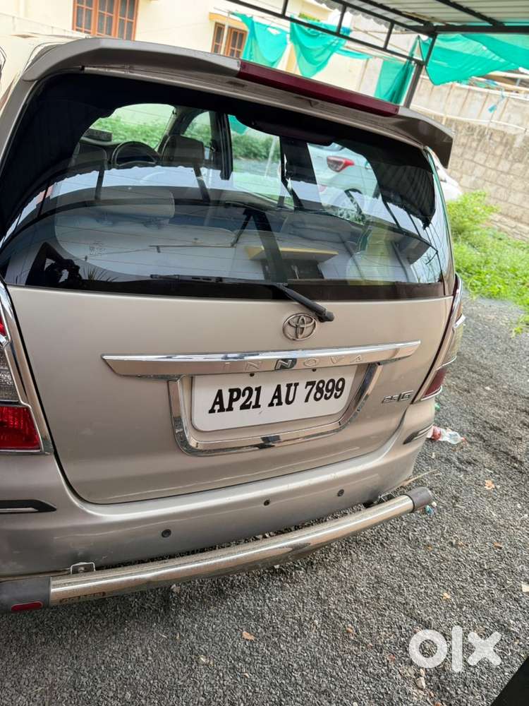 Toyota Innova Diesel 2014
